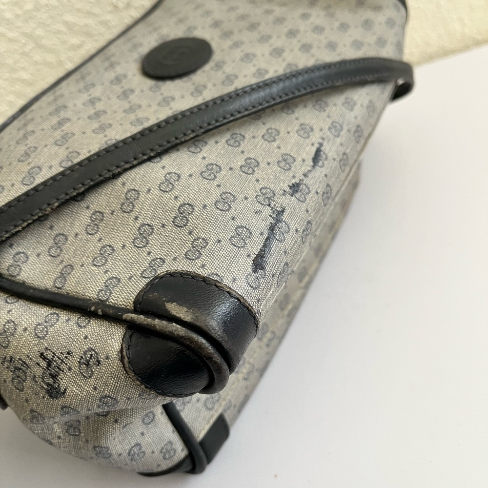 Gucci Black and Gold Interior Bag - Picture 2 of 10